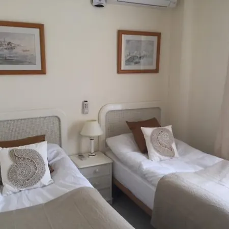 Seaview Penthouse Apartment